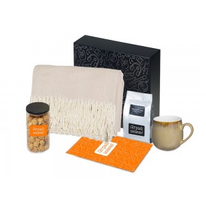 Подарочный набор Re:y. Haven  с пледом, кружкой и чаем