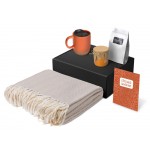 Подарочный набор Re:y. Nest с пледом, кружкой и вареньем