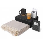 Подарочный набор Re:y. Nest с пледом, кружкой и вареньем