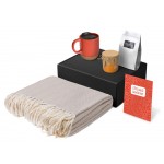 Подарочный набор Re:y. Nest с пледом, кружкой и вареньем